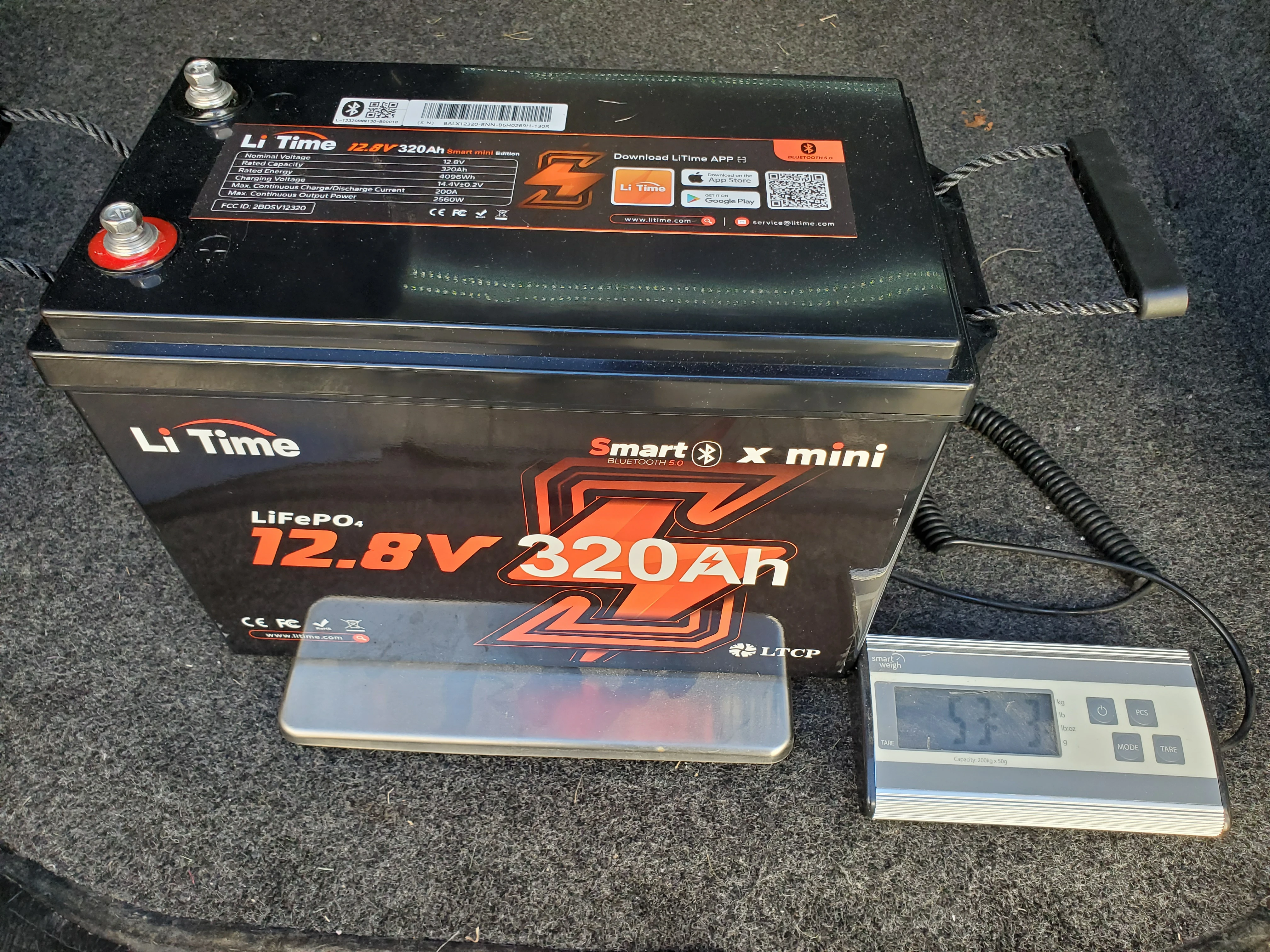 lightweight design of litime 12v 320ah lithium battery
